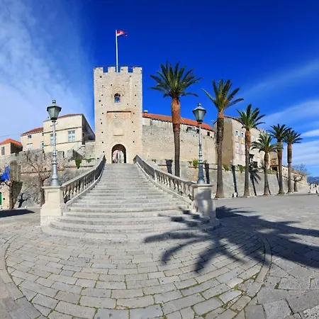 Modern Grbin In The Very Center Of Korcula Апартаменты Лумбарда