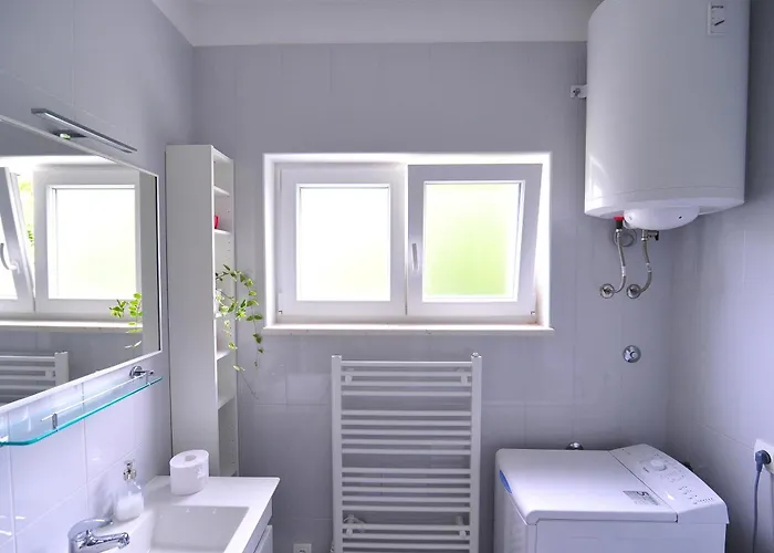 Modern Grbin In The Very Center Of Korcula 公寓 鲁巴达