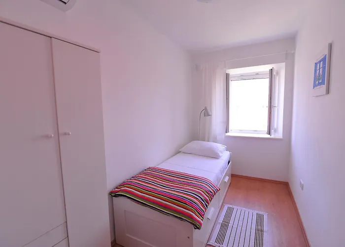 Modern Grbin In The Very Center Of Korcula 公寓